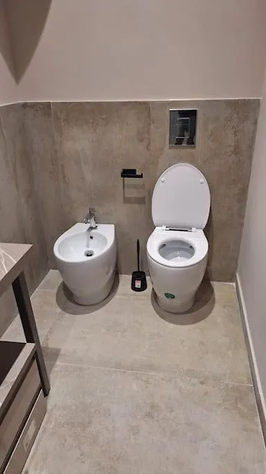 Suite Room Funai Silver Τράπανι